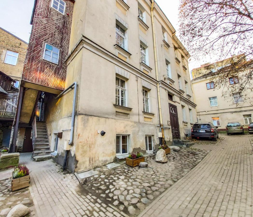 Unesco Hidden Arches - Restored 3 Bedroom Apartment In The Historic Pilies St. Вильнюс Экстерьер фото